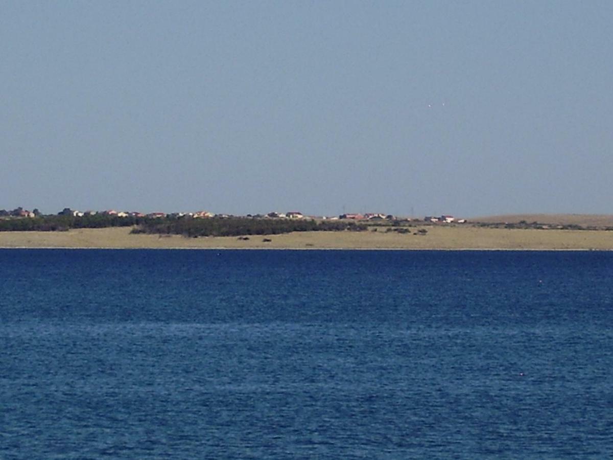 Water View Brand New Apartment, Short Stroll To Beach, Peaceful! Košljun Kültér fotó